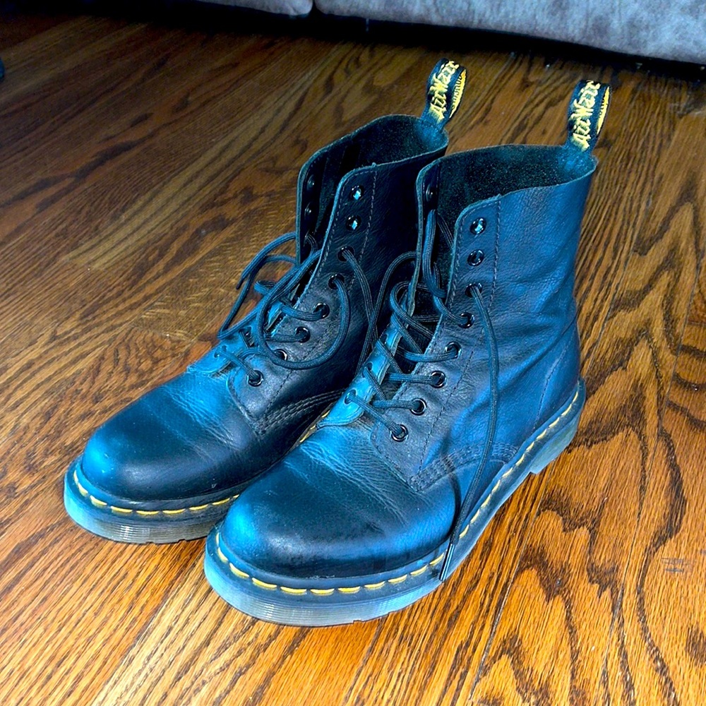 Dr.Martens  9